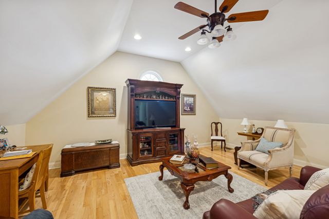 192 Hills Dr, Hillsboro, TN 37342