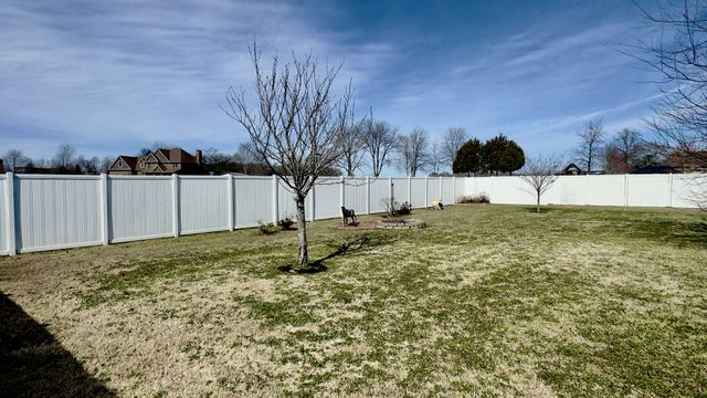 192 Hills Dr, Hillsboro, TN 37342