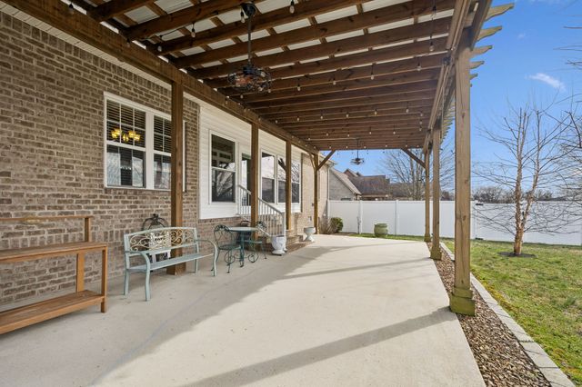 192 Hills Dr, Hillsboro, TN 37342