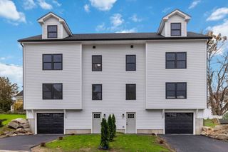 9 York St 9, Haverhill, MA 01830