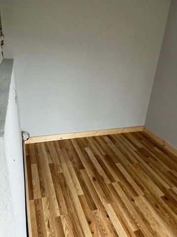 3076 5th Ave, Valley, WA 99181