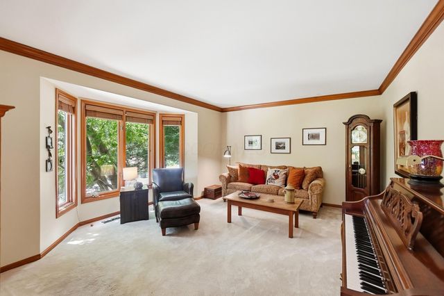 786 Robbins Way, Worthington, OH 43085