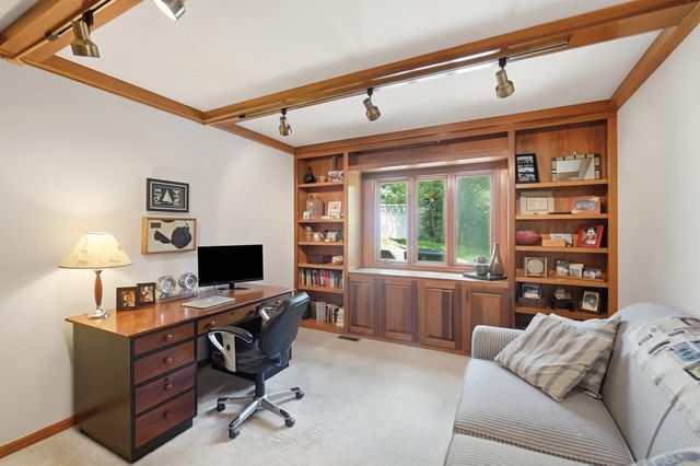 786 Robbins Way, Worthington, OH 43085