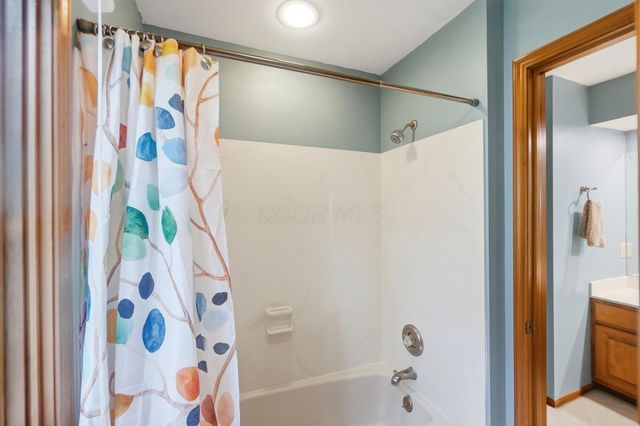 786 Robbins Way, Worthington, OH 43085