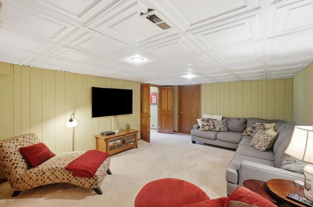 786 Robbins Way, Worthington, OH 43085