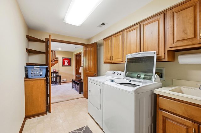 786 Robbins Way, Worthington, OH 43085
