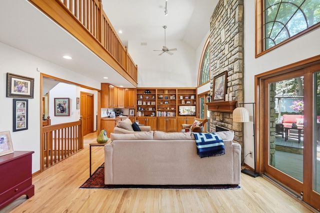 786 Robbins Way, Worthington, OH 43085