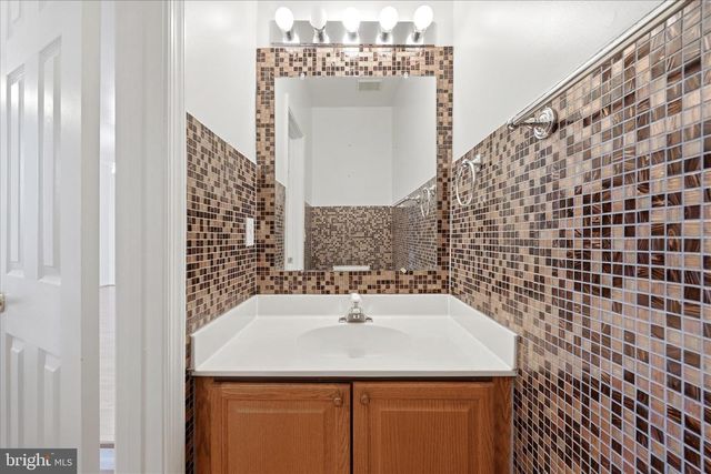 10804 STONE HILL LN, Manassas, VA 20109