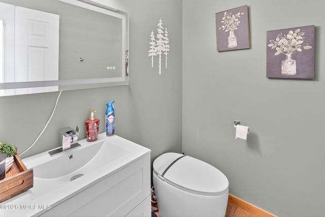 1111 Scarlet Oak Avenue, Toms River, NJ 08755