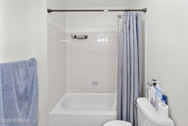 1111 Scarlet Oak Avenue, Toms River, NJ 08755