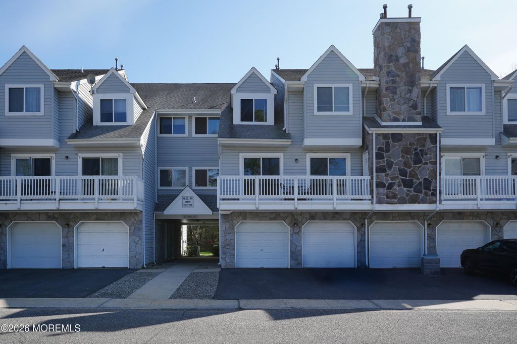 1111 Scarlet Oak Avenue, Toms River, NJ 08755