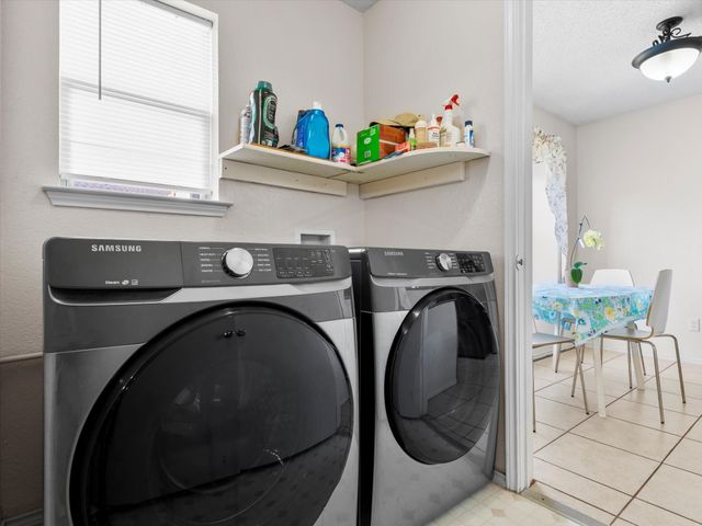 409 Huddleston Court, Springtown, TX 76082