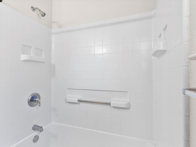 409 Huddleston Court, Springtown, TX 76082