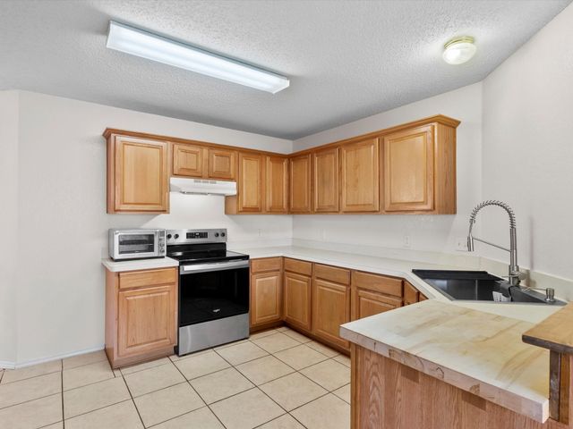 409 Huddleston Court, Springtown, TX 76082