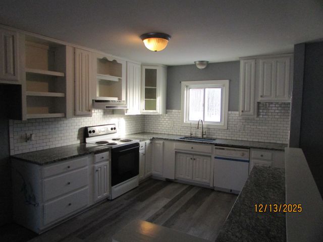 10088 Sonora Drive, Linden, MI 48430