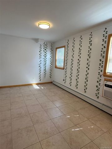 152-20 Peck Avenue, Flushing, NY 11355