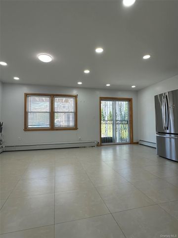 152-20 Peck Avenue, Flushing, NY 11355