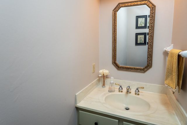 2839 HONEY TREE DR, Germantown, TN 38138