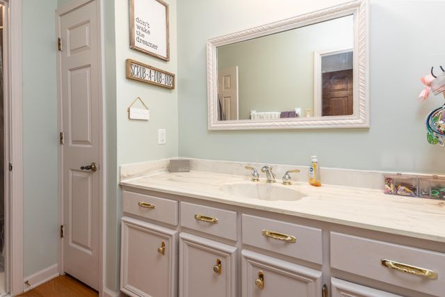 2839 HONEY TREE DR, Germantown, TN 38138