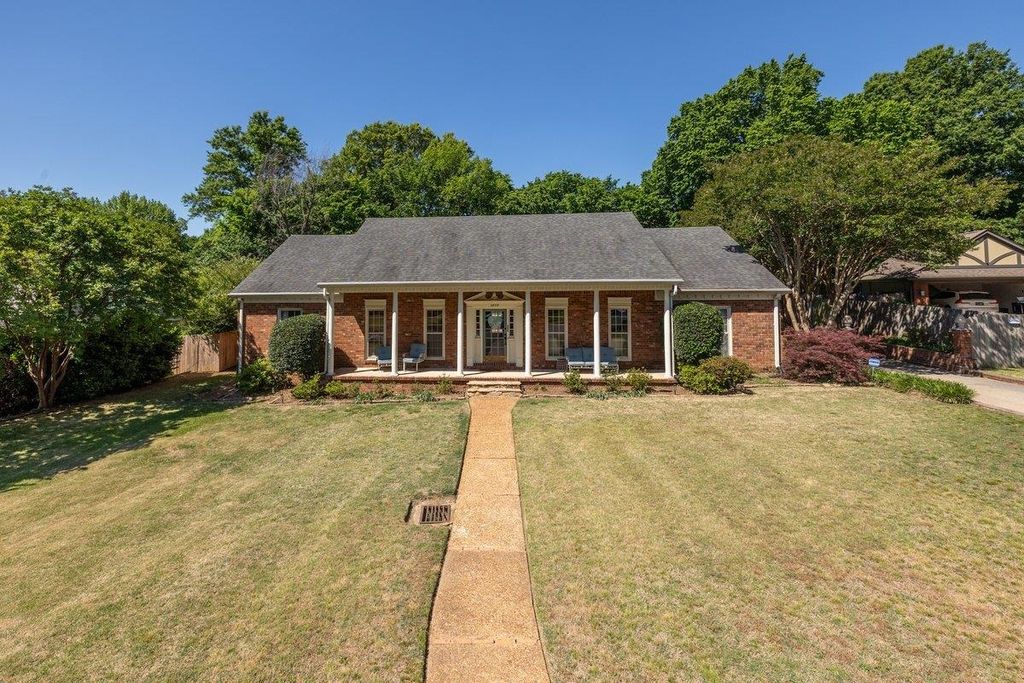 2839 HONEY TREE DR, Germantown, TN 38138
