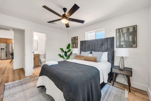 4902 E GRANADA Road, Phoenix, AZ 85008
