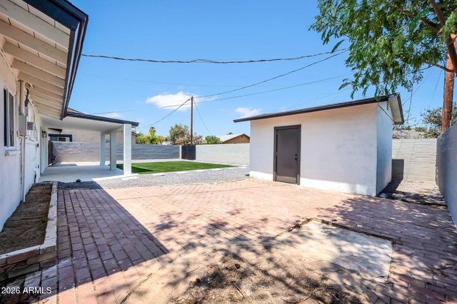 4902 E GRANADA Road, Phoenix, AZ 85008