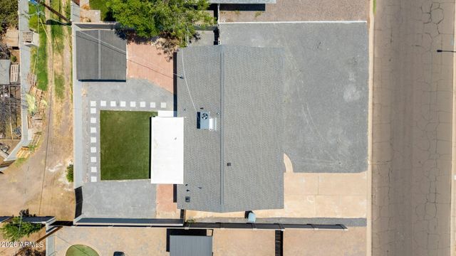4902 E GRANADA Road, Phoenix, AZ 85008