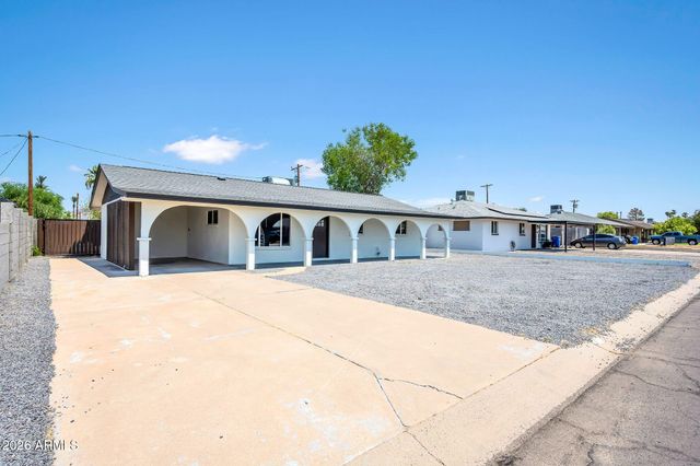 4902 E GRANADA Road, Phoenix, AZ 85008
