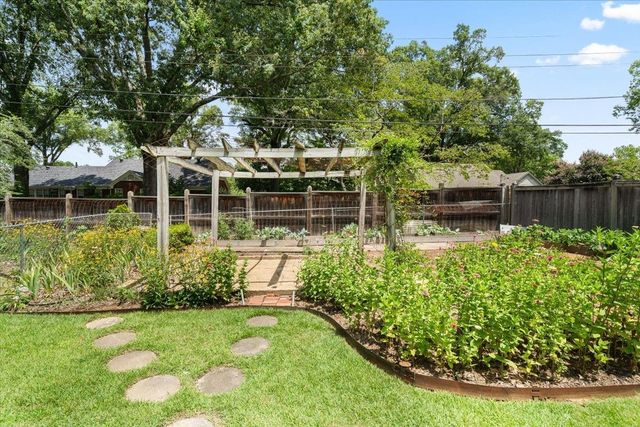 5280 COLE RD, Memphis, TN 38120