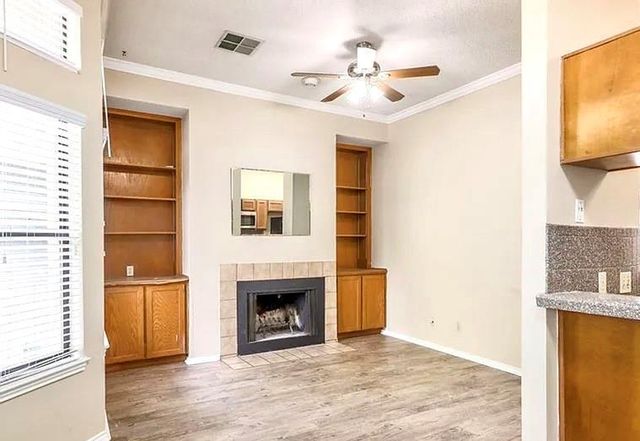 2802 Nueces ST 211, Austin, TX 78705