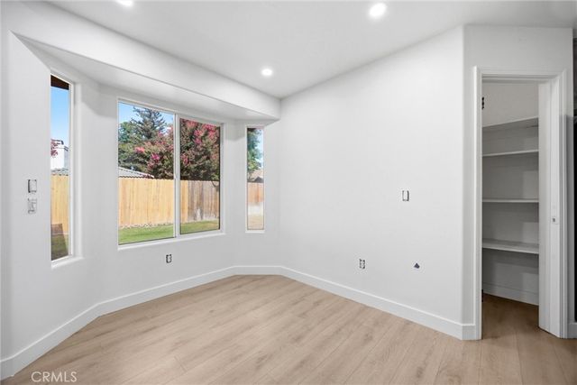 5009 Shaman Court, Bakersfield, CA 93312