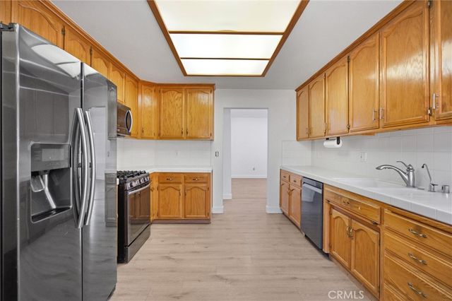 5009 Shaman Court, Bakersfield, CA 93312