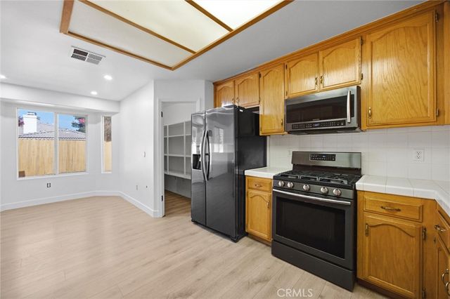 5009 Shaman Court, Bakersfield, CA 93312