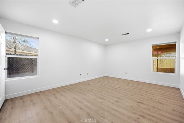 5009 Shaman Court, Bakersfield, CA 93312