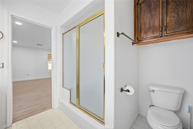 5009 Shaman Court, Bakersfield, CA 93312
