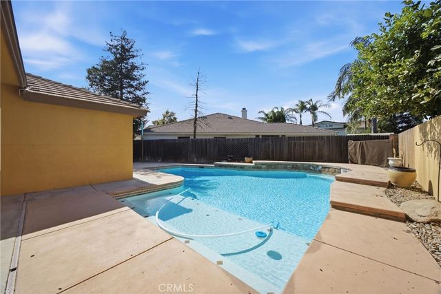 5009 Shaman Court, Bakersfield, CA 93312