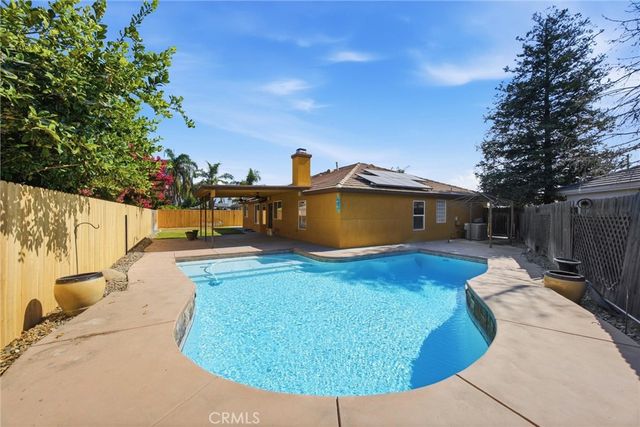 5009 Shaman Court, Bakersfield, CA 93312