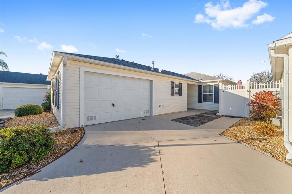 1150 MCBEE AVENUE, The Villages, FL 32162