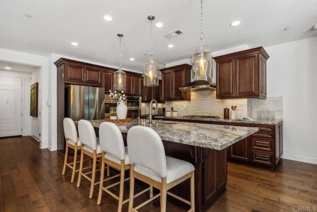 6710 Monterra Trail, San Diego, CA 92130