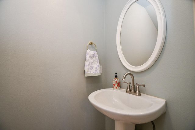 4202 Creek Hollow Lane, Missouri City, TX 77459