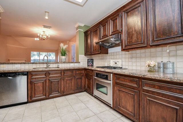 4202 Creek Hollow Lane, Missouri City, TX 77459