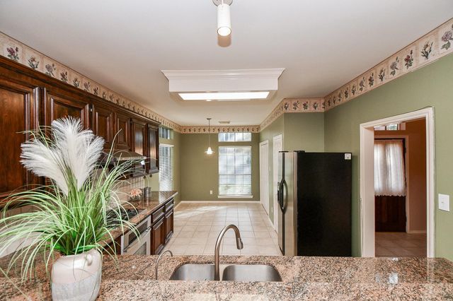 4202 Creek Hollow Lane, Missouri City, TX 77459