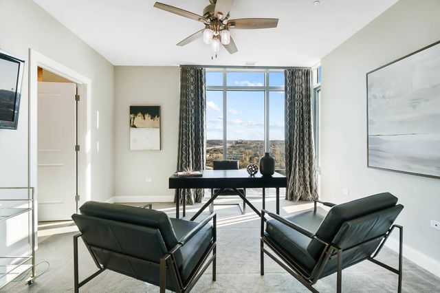 400 Riverboat, 1801, Newport, KY 41071