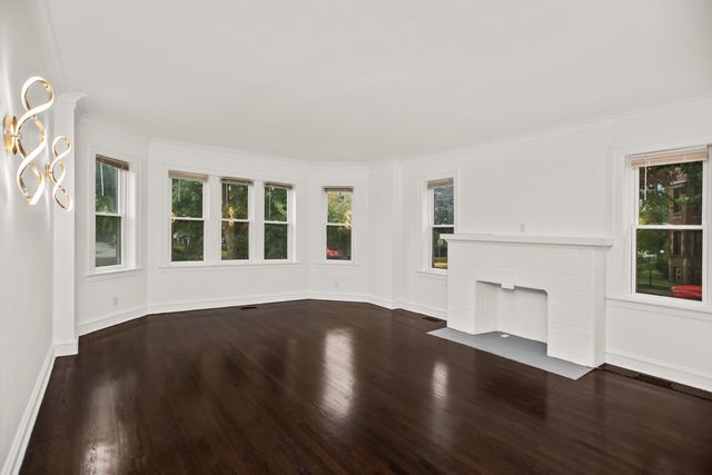 7958 S Luella Avenue 1, Chicago, IL 60617