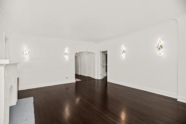 7958 S Luella Avenue 1, Chicago, IL 60617