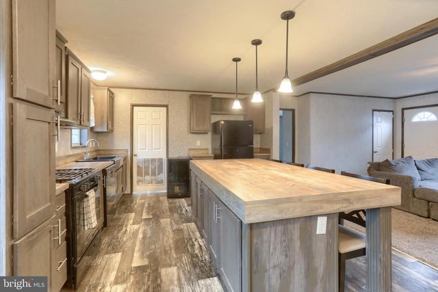 95 NORTHCREST ACRES PARK, Lebanon, PA 17046