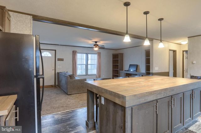 95 NORTHCREST ACRES PARK, Lebanon, PA 17046