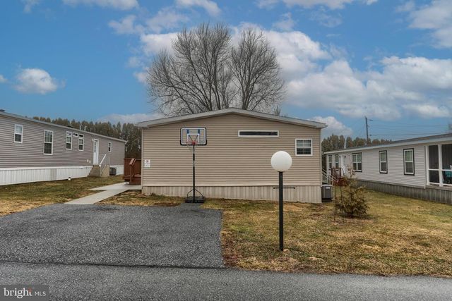 95 NORTHCREST ACRES PARK, Lebanon, PA 17046