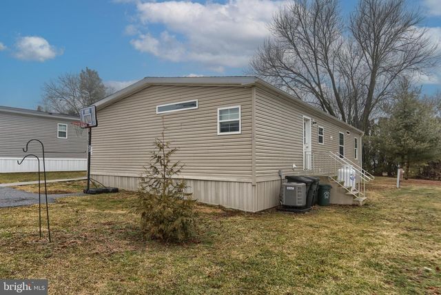95 NORTHCREST ACRES PARK, Lebanon, PA 17046