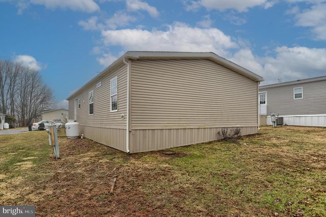 95 NORTHCREST ACRES PARK, Lebanon, PA 17046